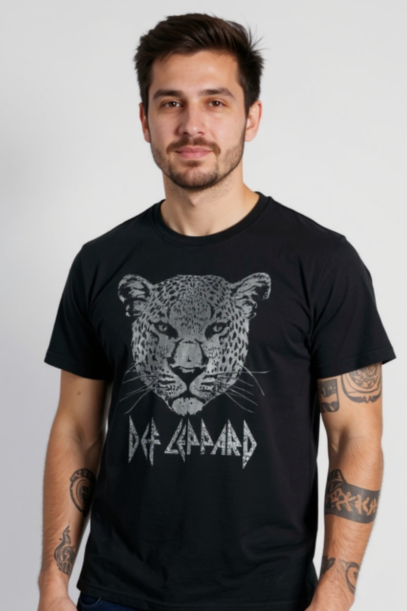 T-shirt Def Leppard motif visage de léopard