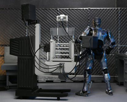 NECA - Ultimate Battle Damaged RoboCop with Chair