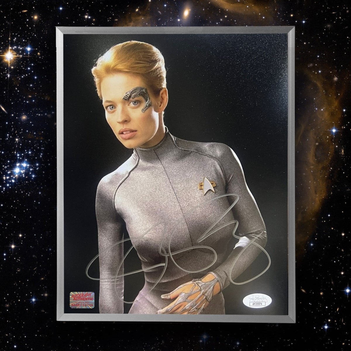 PHOTO AUTOGRAPHIÉE DE JERI RYAN STAR TREK VOYAGER - SEVEN OF NINE 8X10