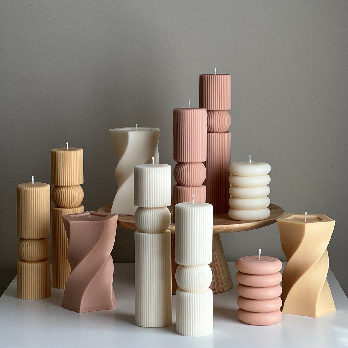 Bougie en cire de soja ondulée : Décoration intérieure unique