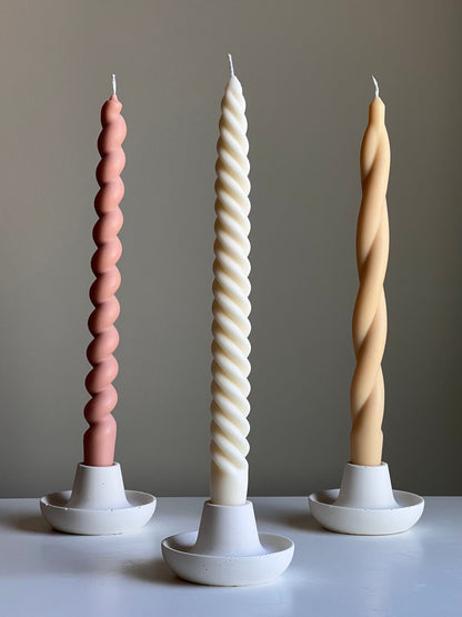 Round Jesmonite Candlestick Holder: Minimalist Table Decor