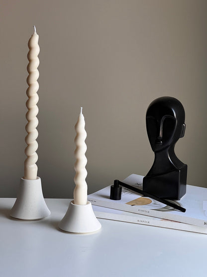Round Jesmonite Candlestick Holder: Minimalist Table Decor