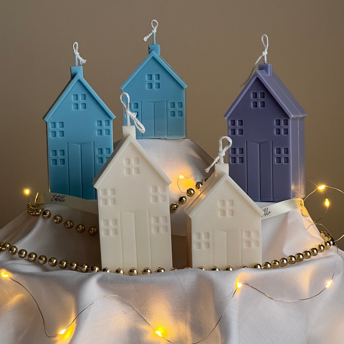 Bougie de Noël artisanale en forme de maison : Décoration de Noël