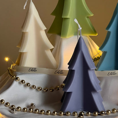 Bougie au soja sapin de Noël fait main : Décor festif minimaliste