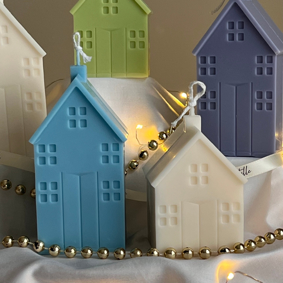 Bougie de Noël artisanale en forme de maison : Décoration de Noël