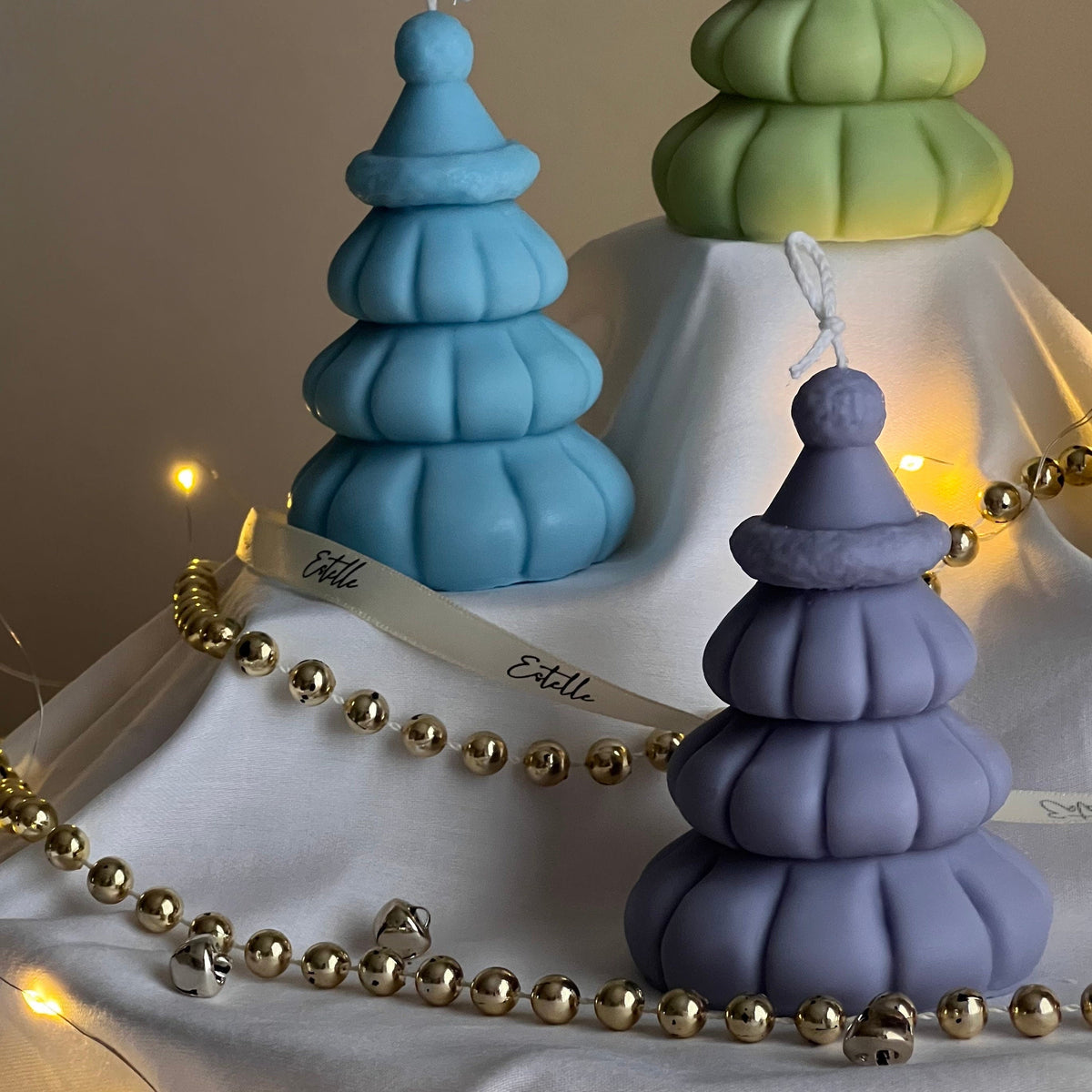 Bougie de soja sapin de Noël avec chapeau : Décoration de Noël artisanale