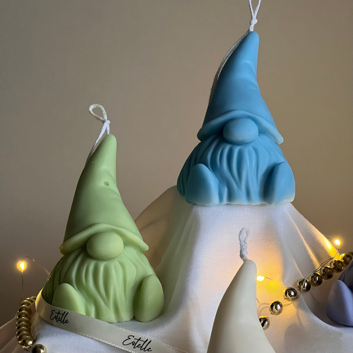 Bougie Gnomne en Soja Coulée à la Main : Cadeau Décoration de Noël
