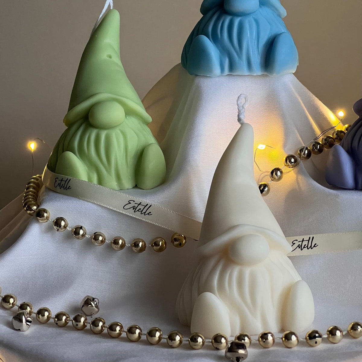 Bougie Gnomne en Soja Coulée à la Main : Cadeau Décoration de Noël