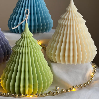 Grande bougie en cire de soja « Sapin de Noël Origami » faite à la main