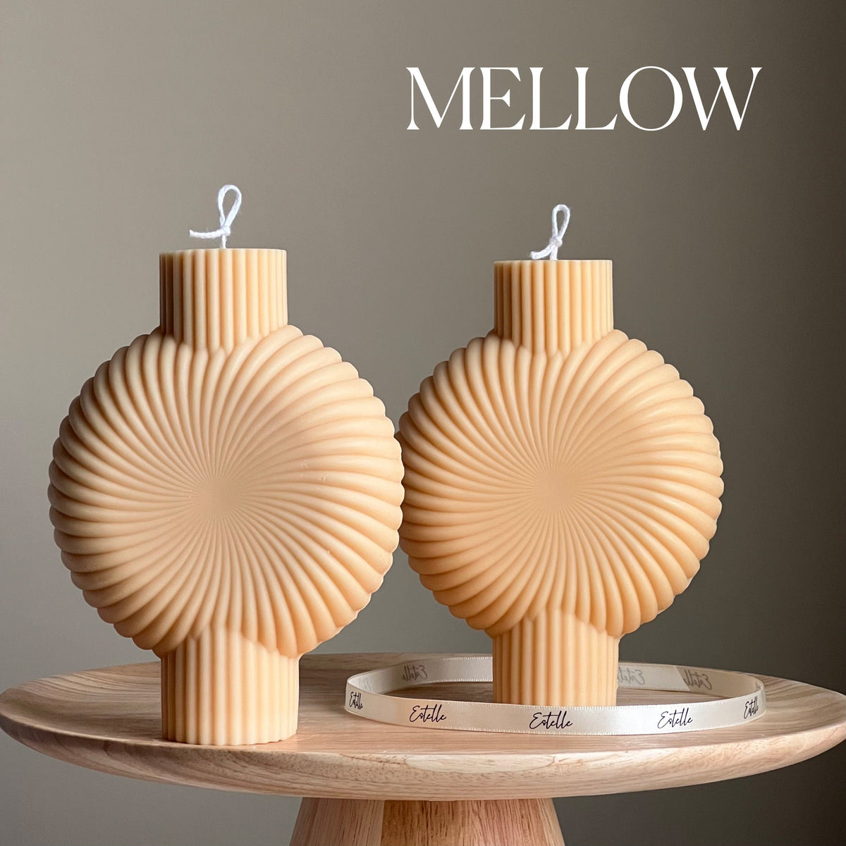 Bougie pilier sculpturale en soja : Décoration d'intérieur minimaliste