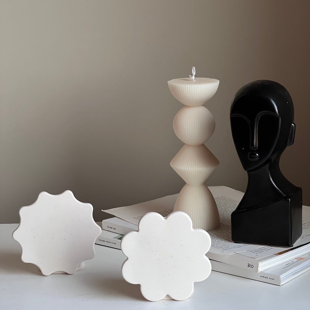Vide-poches en Jesmonite de forme spéciale : Décoration scandinave