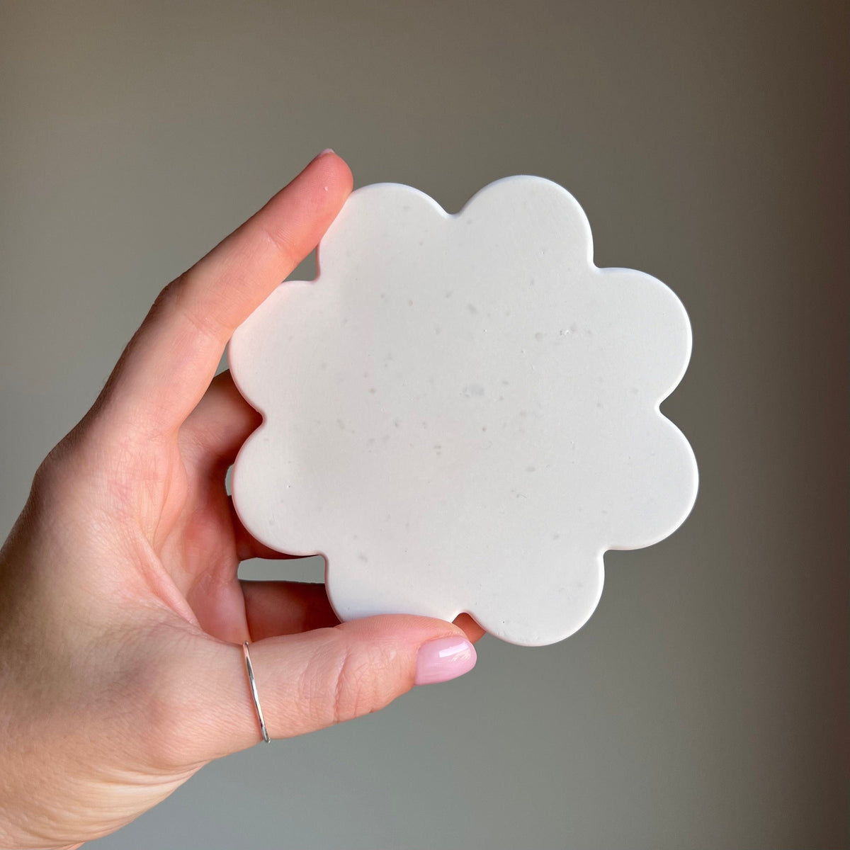 Vide-poches en Jesmonite de forme spéciale : Décoration scandinave