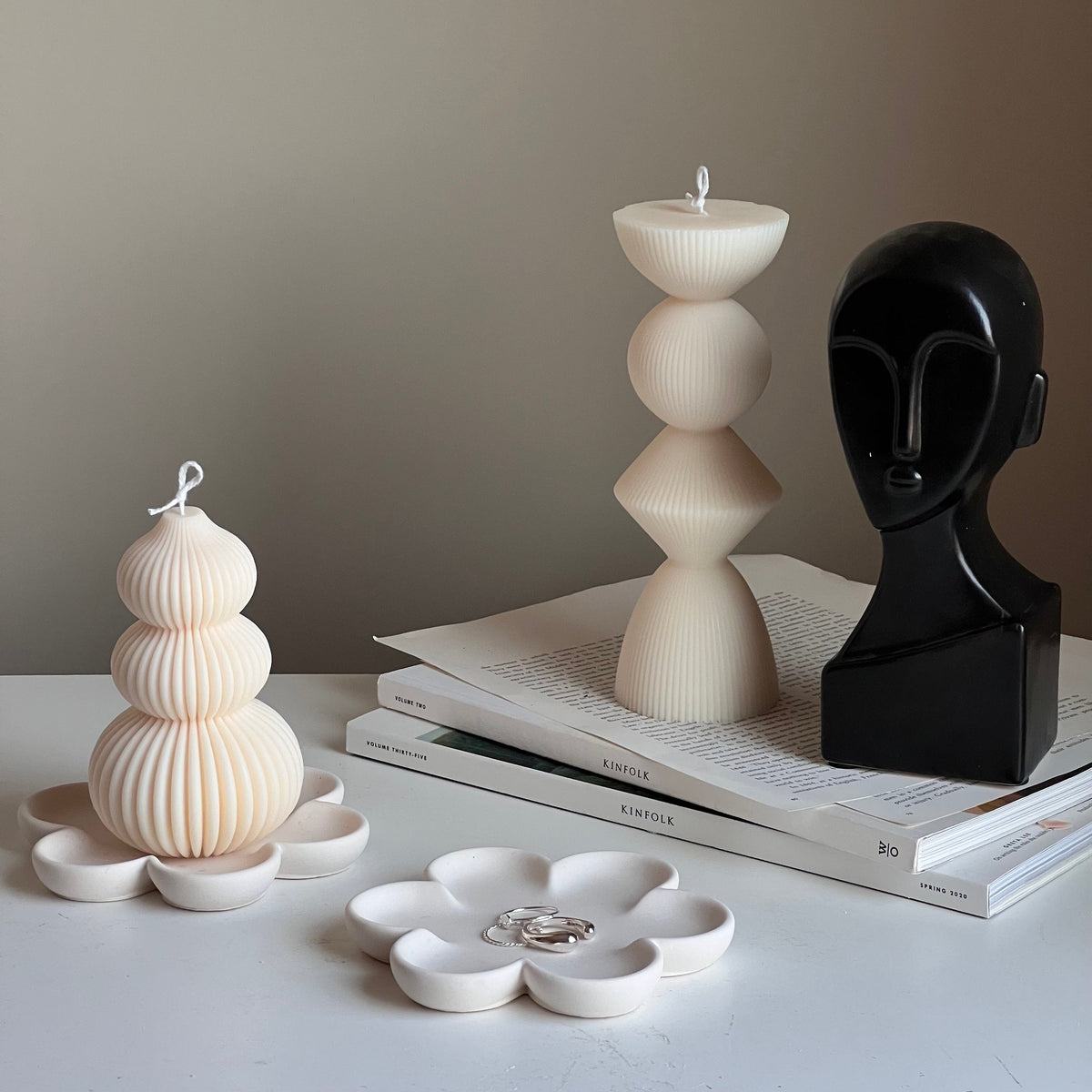 Plat à bijoux Fleur : coupelle en Jesmonite faite à la main, déco scandinave