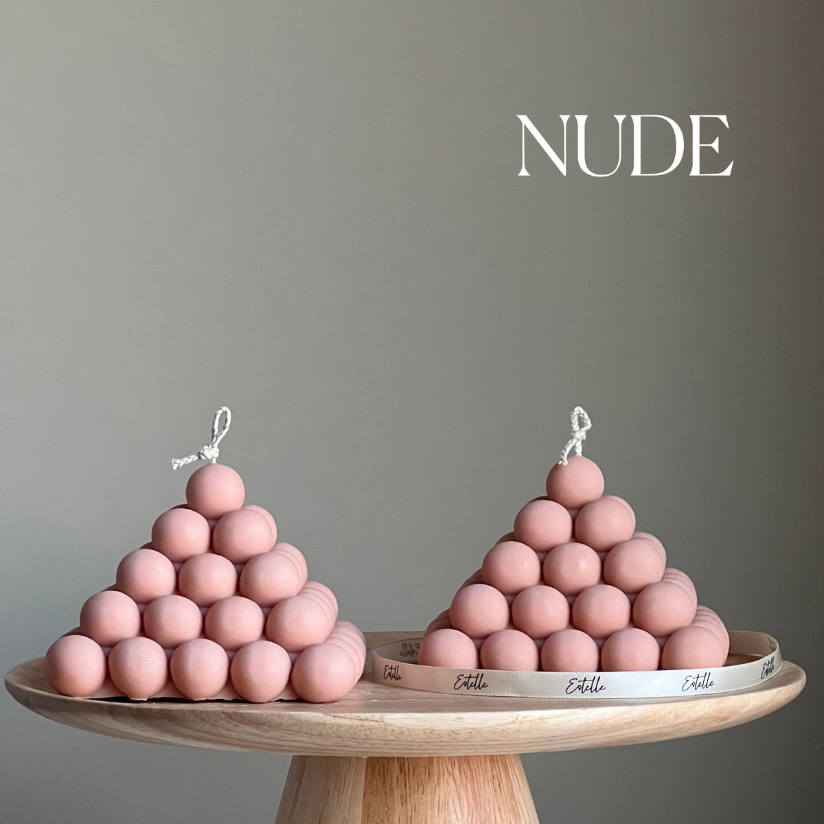 Grande bougie pyramide à bulles : Décoration d'intérieur végétalienne en cire de soja faite à la main