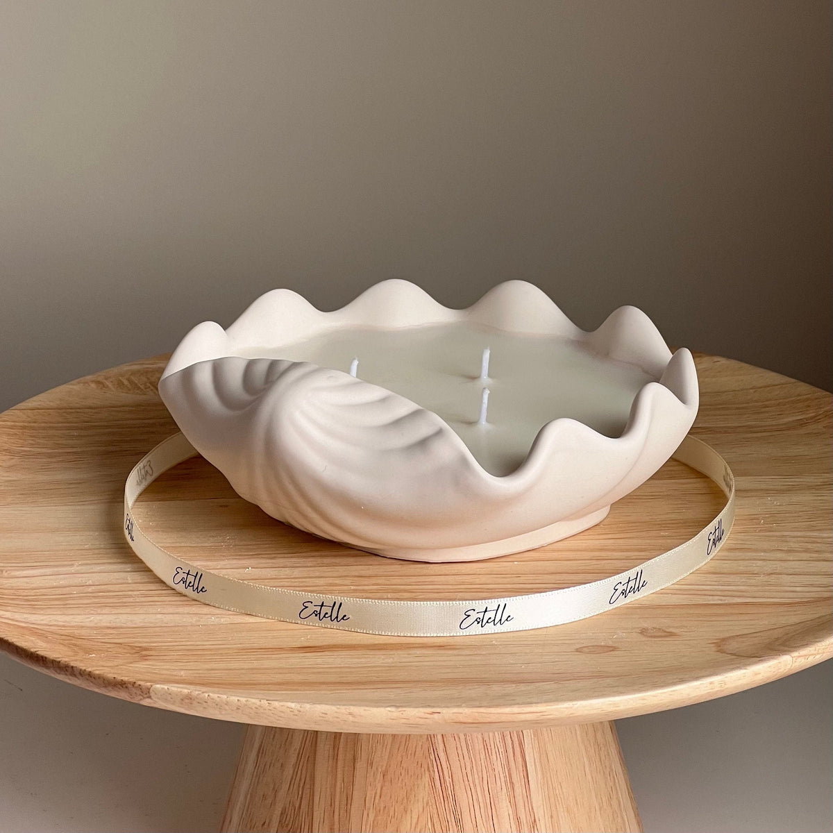 Clam Shell Soy Wax Candle in Jesmonite Vessel: Handmade Scented Candle