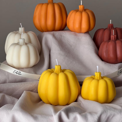 Ensemble de bougies en cire de soja faites à la main en forme de citrouille : Décoration d'automne