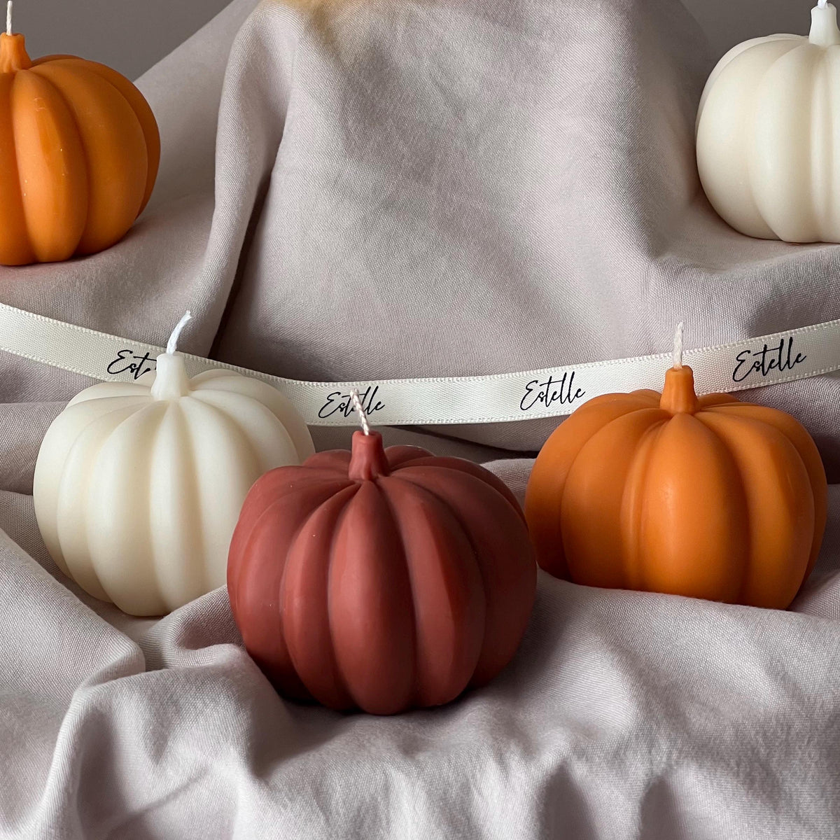 Bougie artisanale à la cire de soja citrouille : Décoration d'automne et d'Halloween