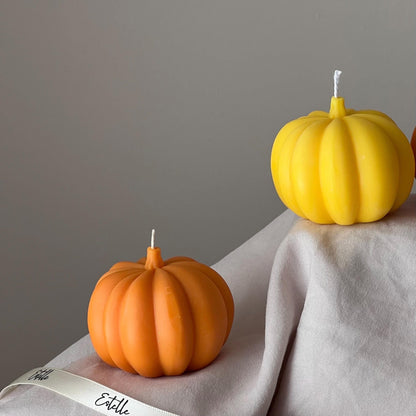 Bougie artisanale à la cire de soja citrouille : Décoration d'automne et d'Halloween