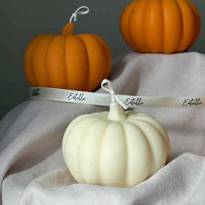 Bougie d'automne artisanale à la cire de soja en forme de citrouille : Cadeau de décoration