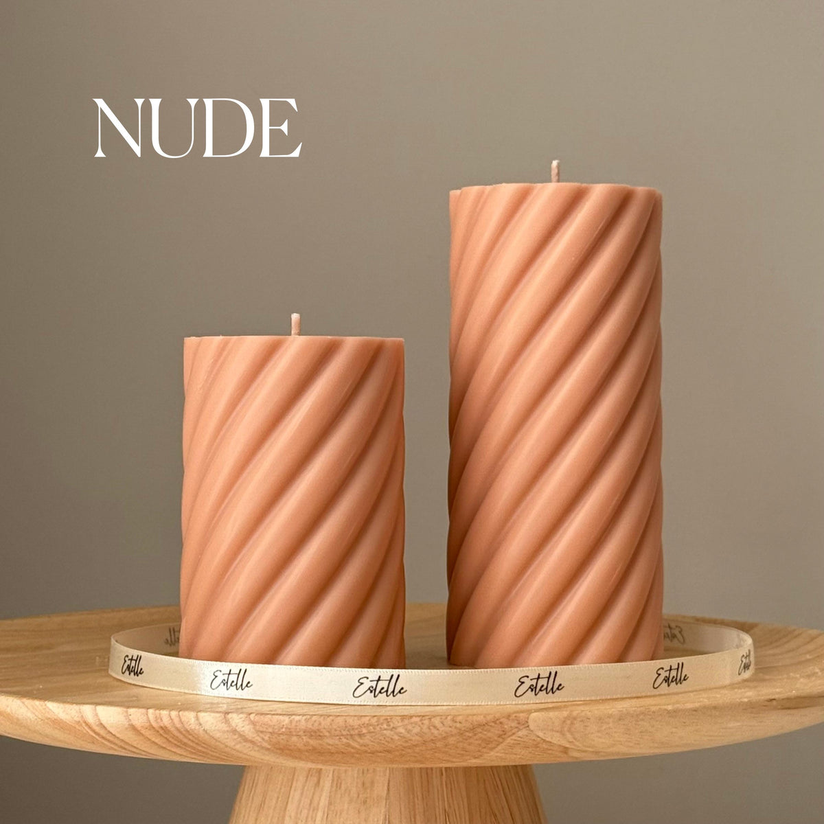 Duo de bougies piliers en soja torsadées faites à la main : Décoration sculpturale pour la maison