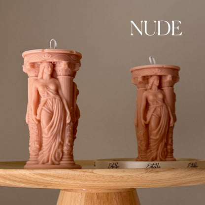 Chandelle de soja colonne grecque caryatide : Décoration intérieure faite à la main