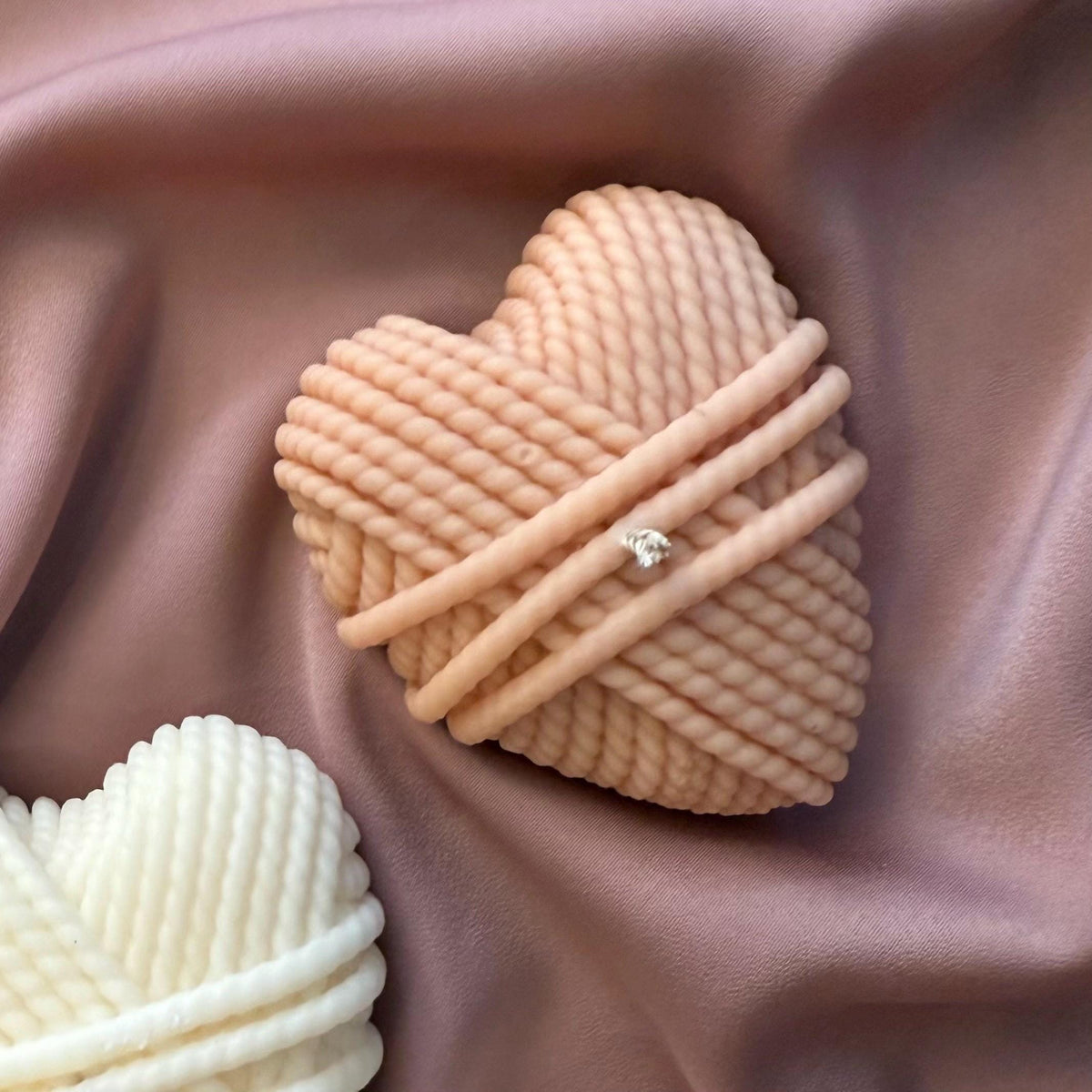 Bougie en cire de soja cœur en laine tricotée : Cadeau de décoration d'intérieur fait main