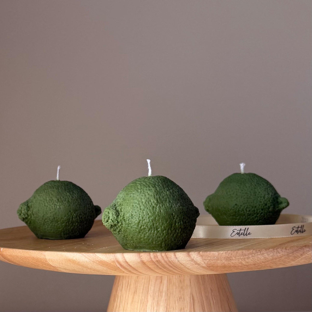 Bougie en forme de citron vert : Cire de soja parfumée, bougie pilier végétalienne