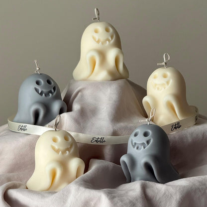 Bougie artisanale en cire de soja en forme de fantôme : Décoration d'Halloween