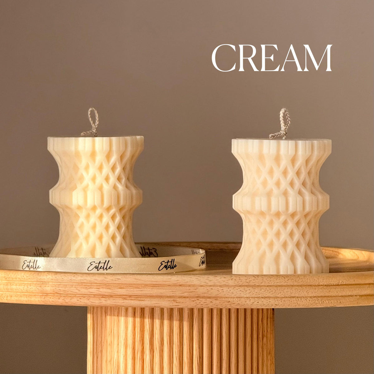 Bougie colonne tressée | Bougie sculpturale artisanale | Décoration d'intérieur moderne