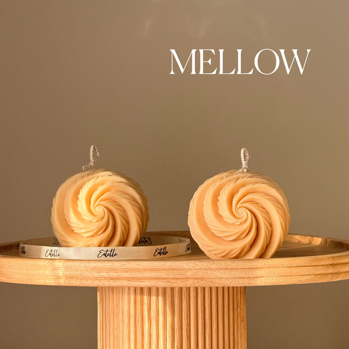 Bougie Boule Cannelée Tourbillonnante | Décoration tendance faite main