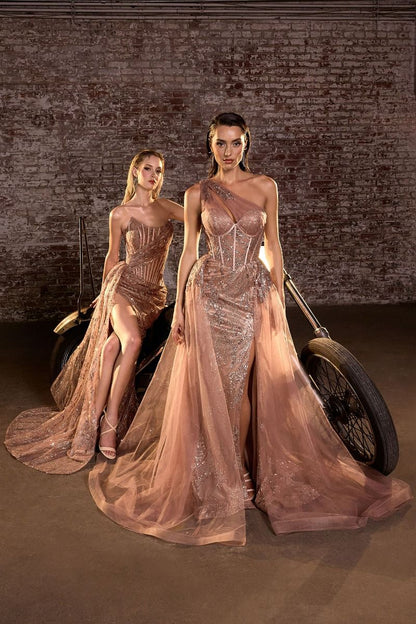 ROBE ASYMÉTRIQUE PAILLETTES ET TULLE