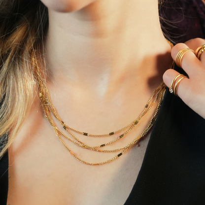 MORIA : Collier à 4 rangs, luxe superposé