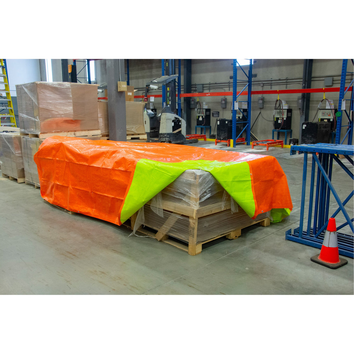 High-Visibility Heavy-Duty Woven Tarp, Polyethylene, Green/Orange, 16' x 20' x 12 mils