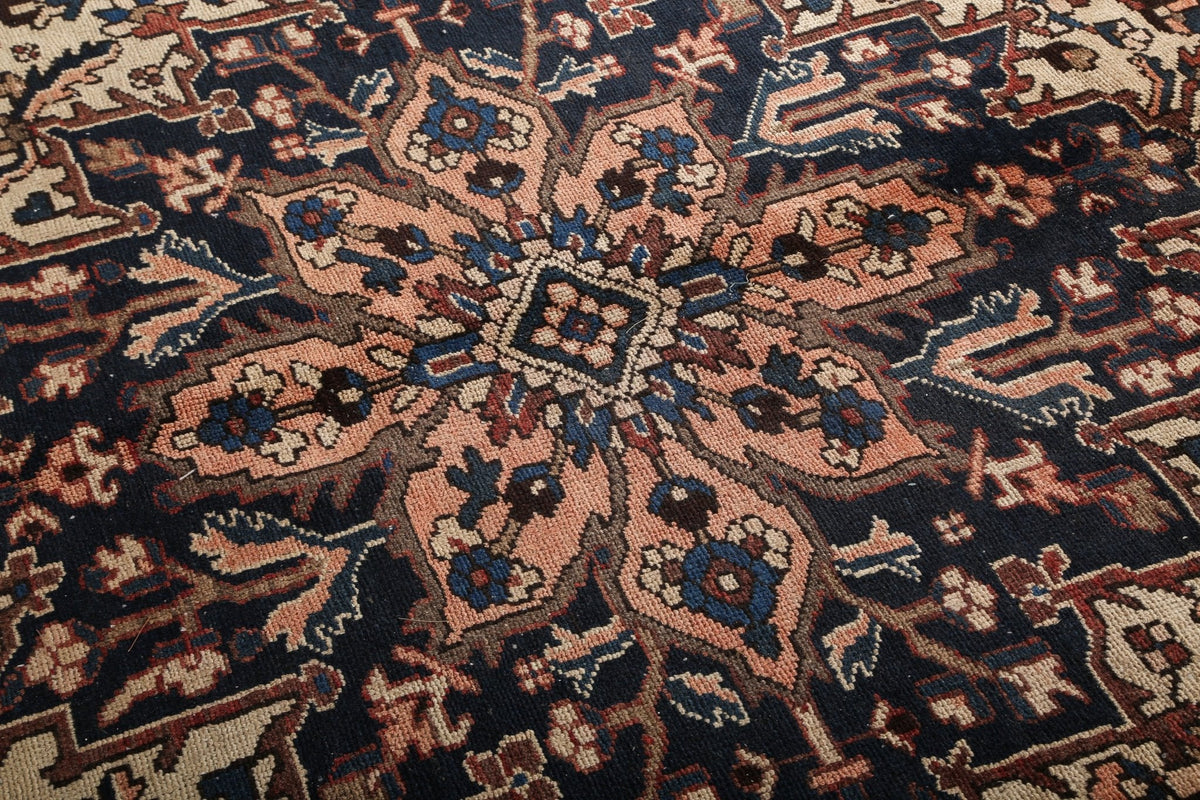 Persian Bakhtiari Rug | 9' 10" x 12' 9"