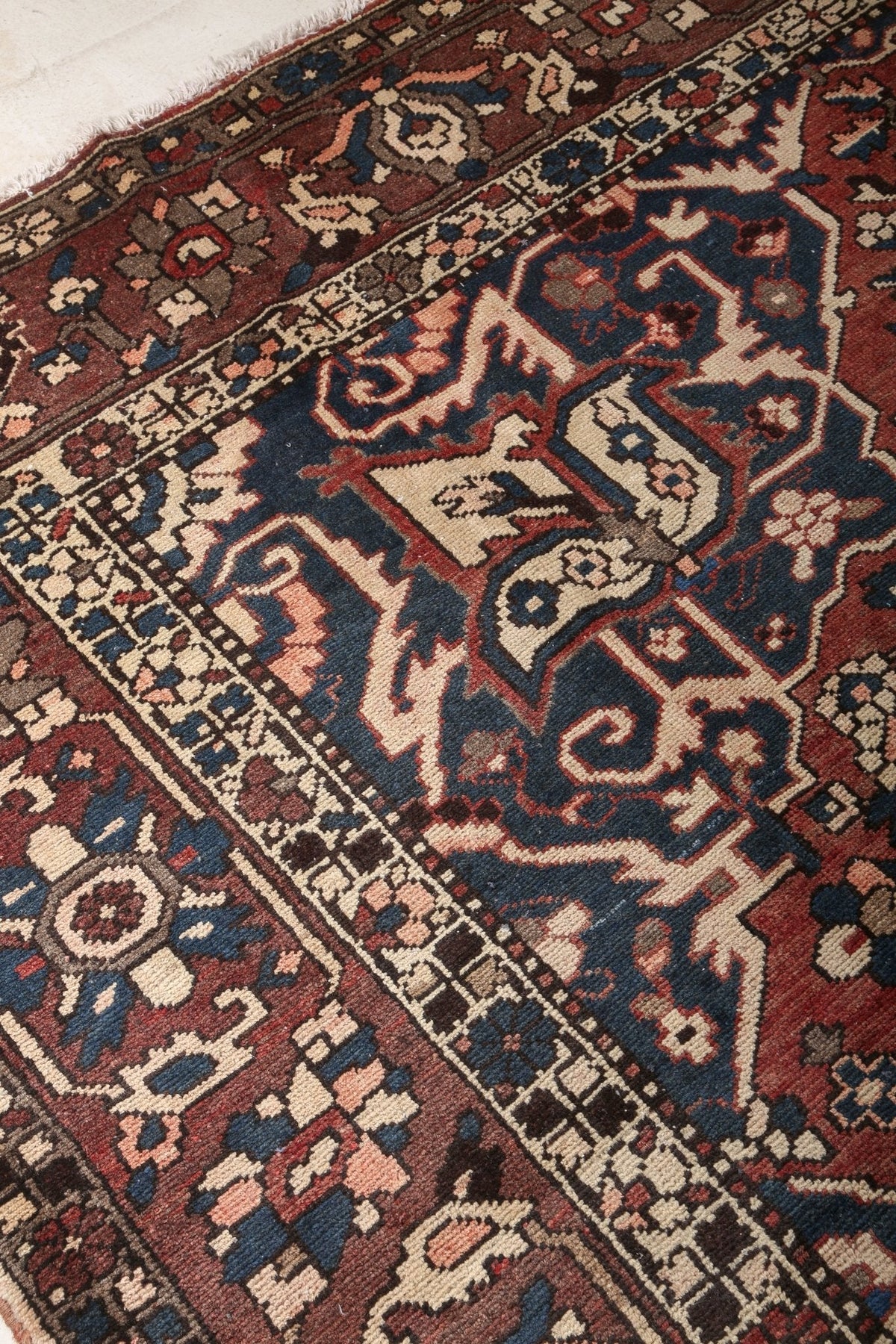 Persian Bakhtiari Rug | 9' 10" x 12' 9"