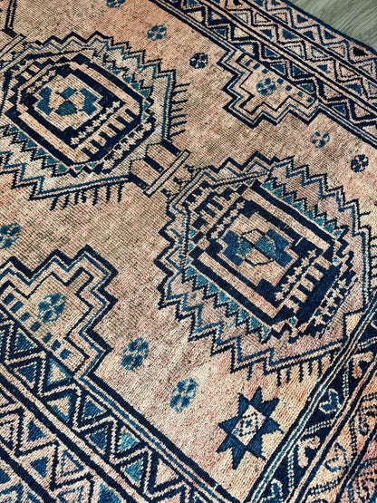 Persian Luri Rug | 4' 6" x 6' 8"