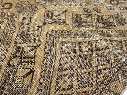 Persian Sirjan Rug | 6' 8” x 9' 11"