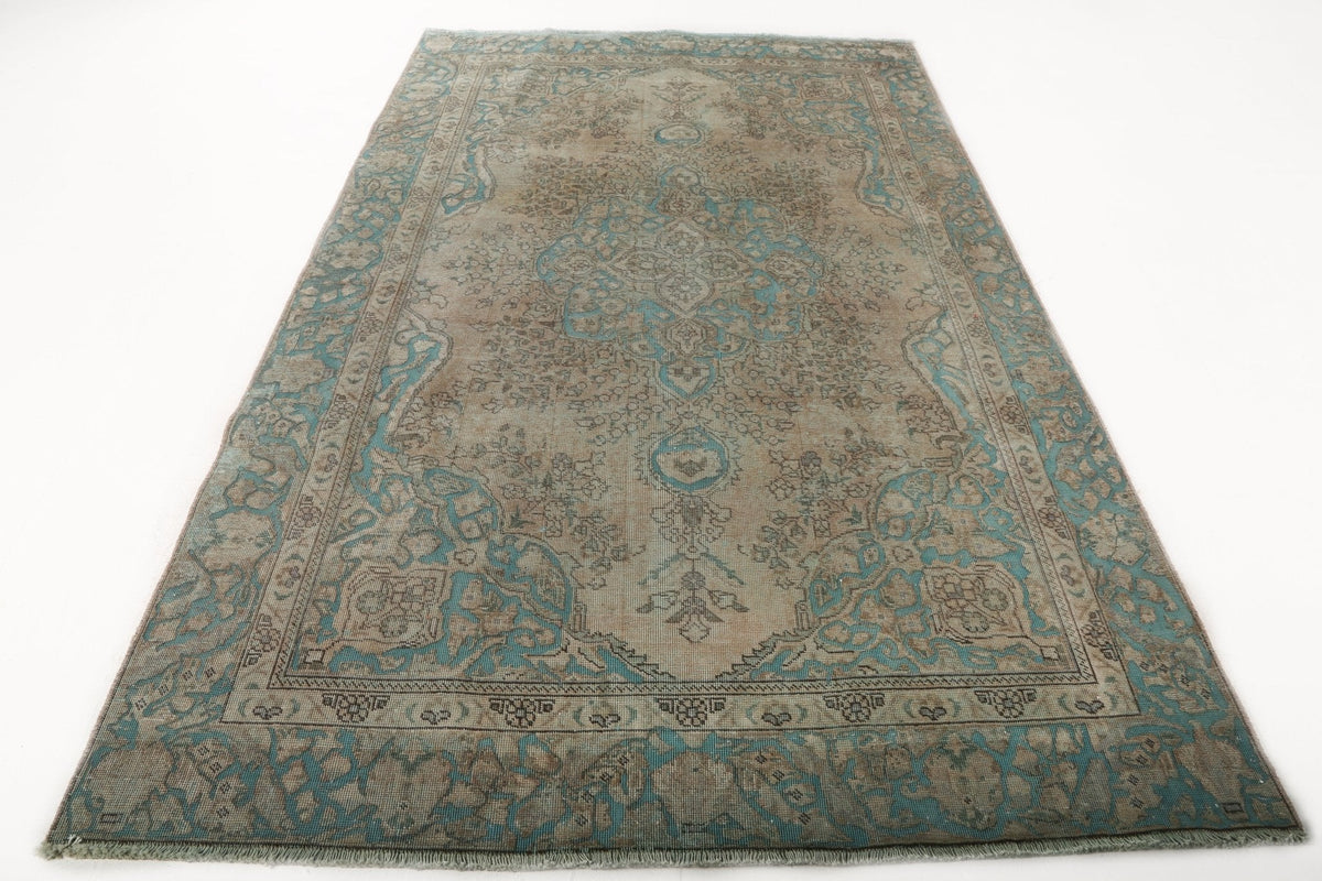 Persian Tabriz Rug | 5' 9" x 9' 1"