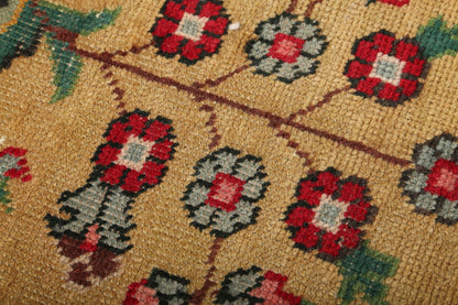 Persian Tabriz Rug | 7' 5" x 10' 8"