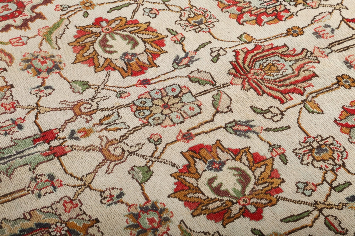 Persian Tabriz Rug | 9' 5" x 12' 10"