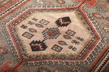 Persian Zanjan Rug | 4' 3" x 7' 10"
