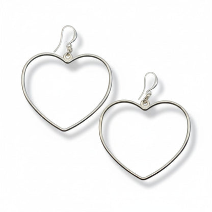 Boucles d'oreilles cœur ouvert simples en plaqué argent