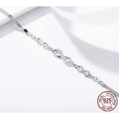 Bracelet infini en argent sterling avec oxydes de zirconium – Ajustable