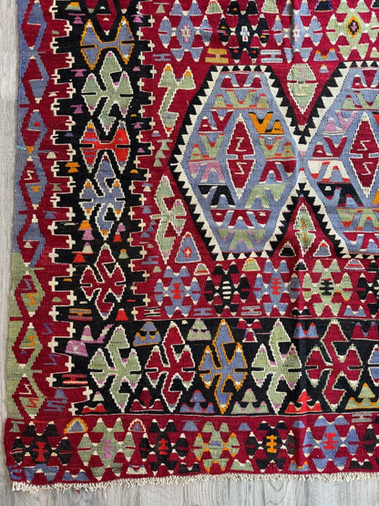 Turkish Uşak Eşme Kilim | 5' 11" x 10' 4"