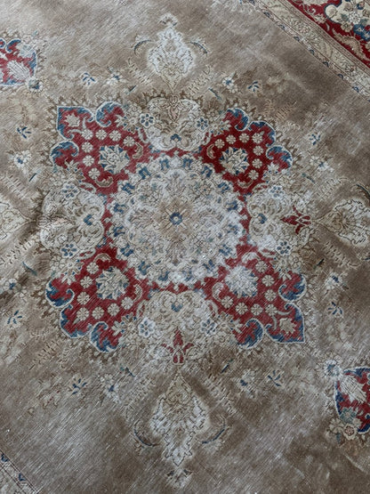 Vintage Tabriz Rug | 7' 5" x 11' 4"
