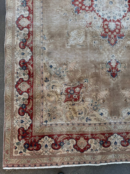 Vintage Tabriz Rug | 7' 5" x 11' 4"